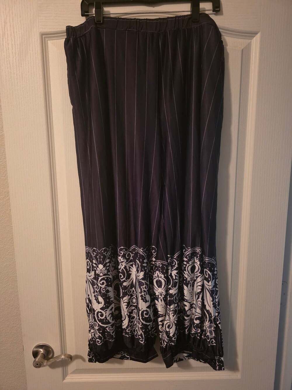 Simply Aster Palazzo Pants Size 3X Black White Stripe Floral